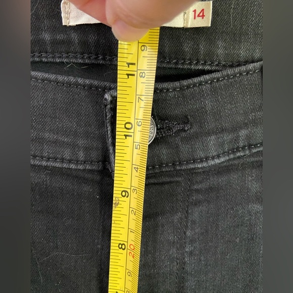LEVIS Classic Straight Womens Jeans Black Denim Soft Stretch Mid Rise Dark Sz 14 - Picture 6 of 10